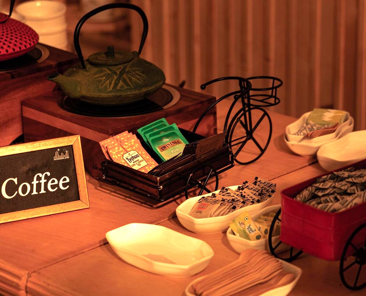 Area ristoro con caffè e tè